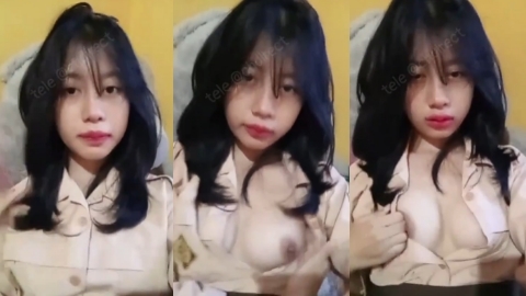 Bokep Abg smp baju pramuka pamer toket kecil