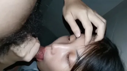 Bokep bocil masih smp di paksa nyepong guru