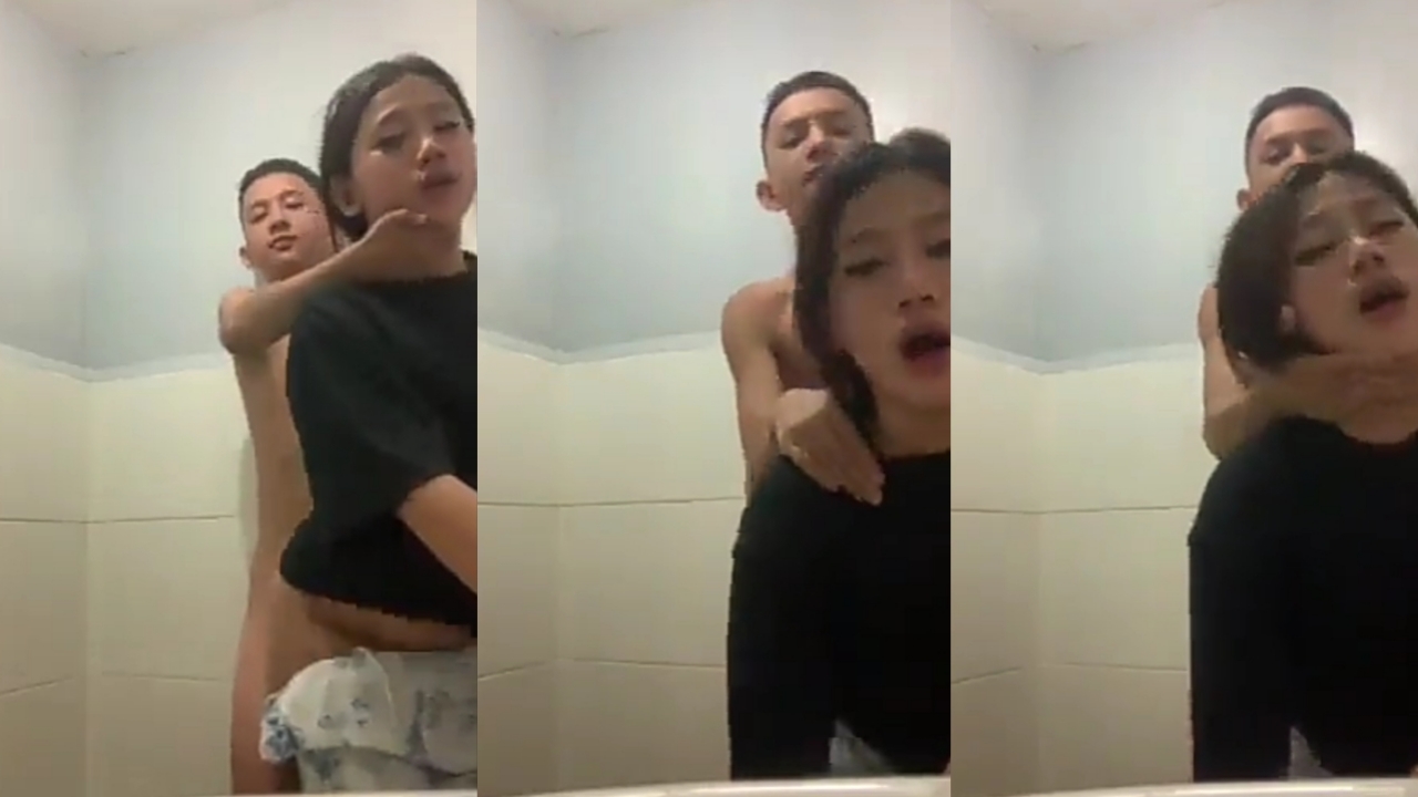 Bokep bocil SMP di paksa ngentot di wc sama pacar