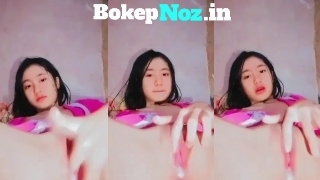 Bokep bocil SMP colmek memek pink masih perawan