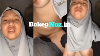 Bokep Bocil SMP hijab ngentot desah kesakitan